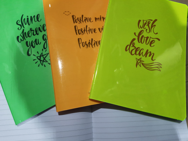 Кн.записная А5  40л Неон, пластиковая прозрачная обл., линия