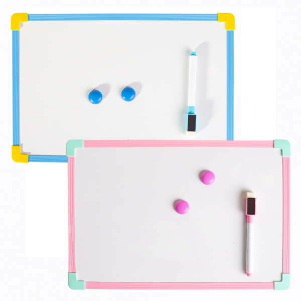 Доска детск.магнитная 26х36 ( маркер с губкой, 2магнита)